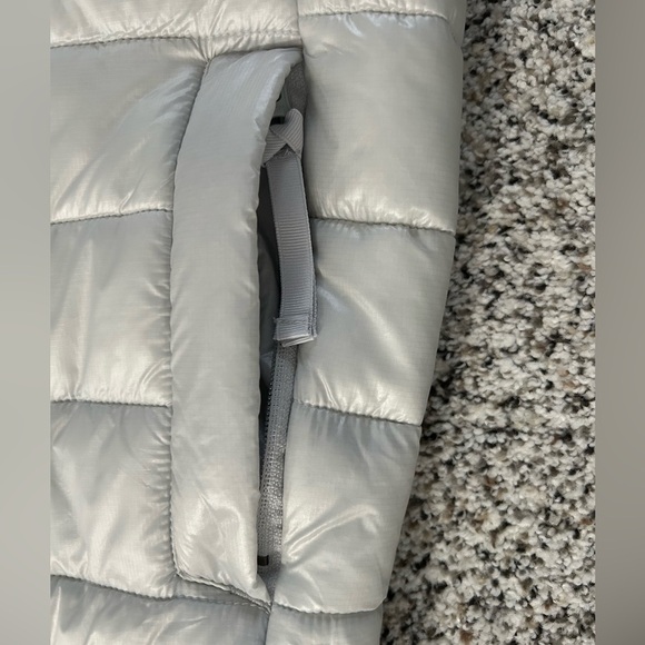 Swiss Tech Coat. Light Gray Size: XL - Picture 5 of 11